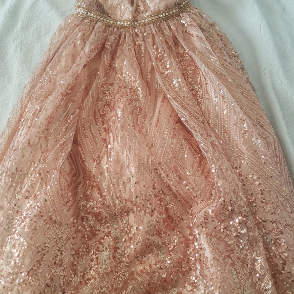 Rose Gold Halter Sequin Long Prom Dress size 3/4 - Picture 4 of 7